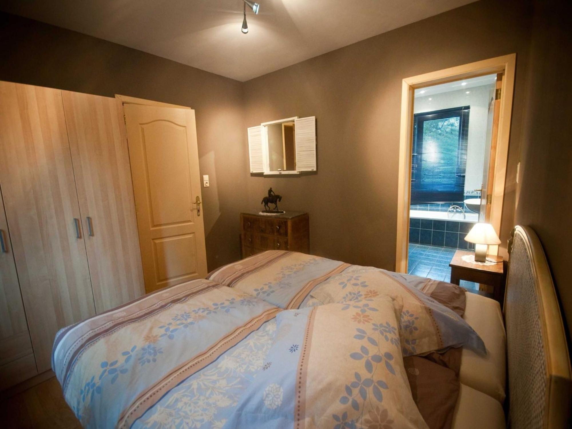 Modern Holiday Home In Stavelot With Fireplace Ngoại thất bức ảnh